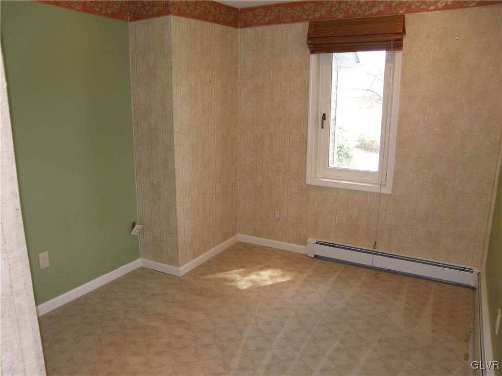4202 Bethman Road Easton, PA 18045 - Photo 16 of 28 an empty room with windows
