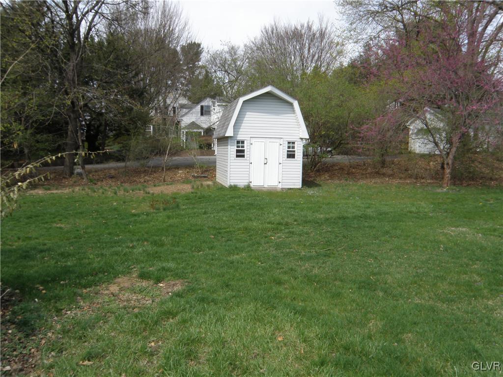4202 Bethman Road Easton, PA 18045 - Photo 6 of 28 a view of a tiny house with a yard