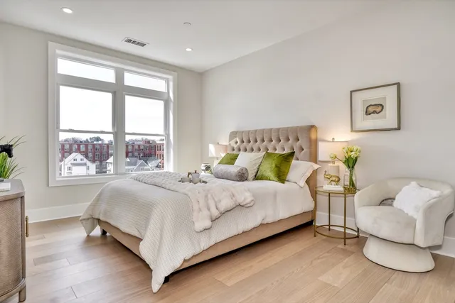 $799,900 | 62 Foundry Street, Unit 208, Wakefield, MA 01880