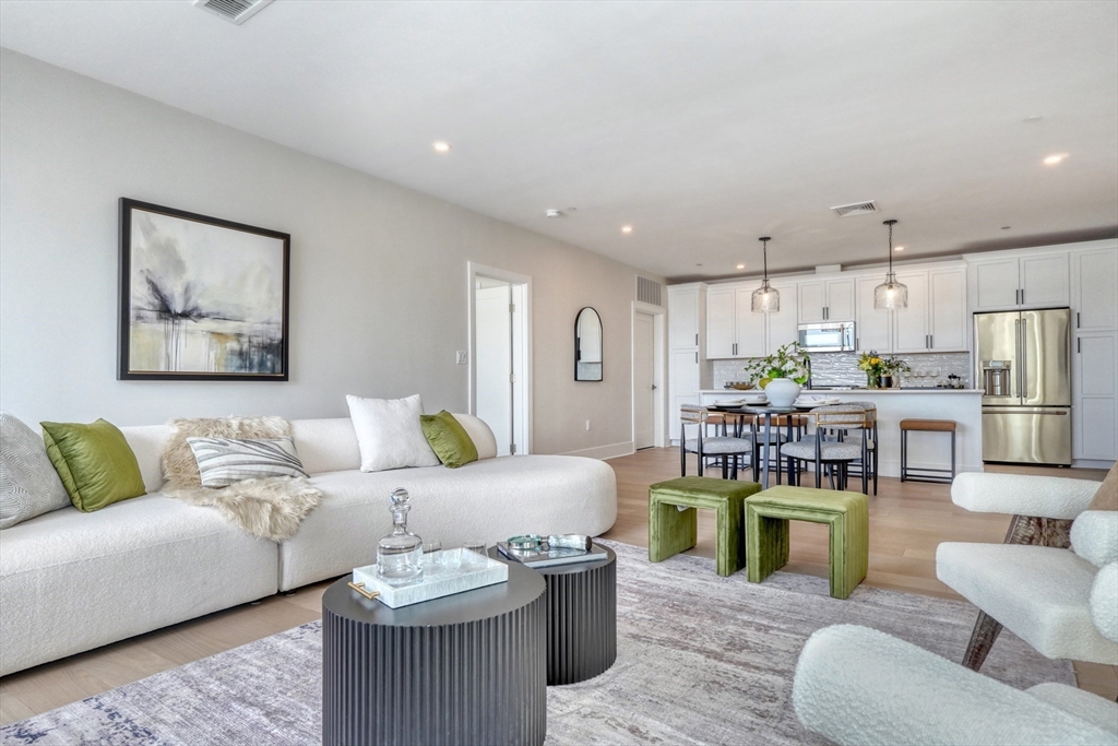 62 Foundry Street, Unit 208 Wakefield, MA 01880 - Photo 7 of 36