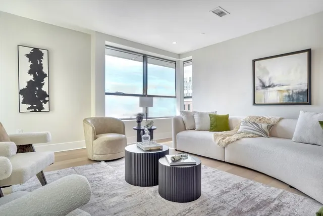 $799,900 | 62 Foundry Street, Unit 208, Wakefield, MA 01880