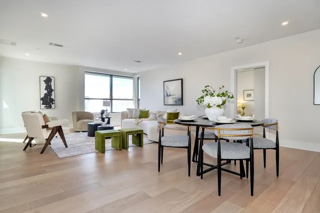 $799,900 | 62 Foundry Street, Unit 208, Wakefield, MA 01880