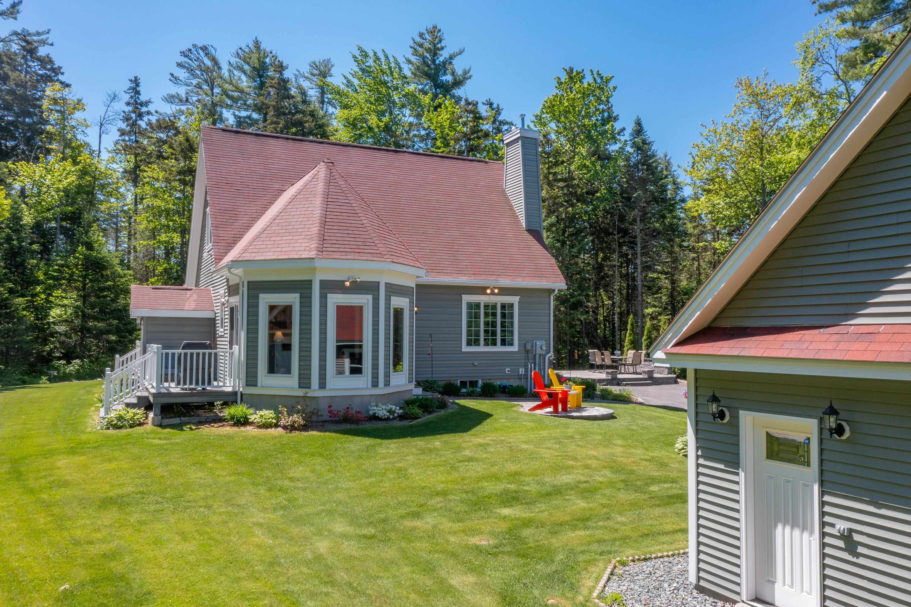 105 Loft Circle Campton, NH 03223 - Photo 2 of 36