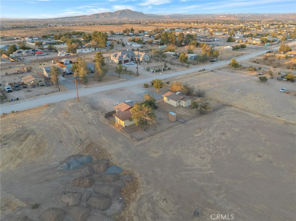 13189-13193 Begonia Road Victorville, CA 92392 - Photo 9 of 25 Gallery Image 9