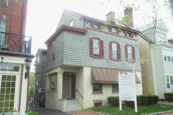 $1,900 | 14 Elm Street, Morristown, NJ 07960