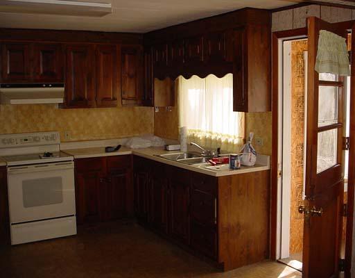 5 Perry Street Lincoln, ME 04457 - Photo 2 of 18 Kitchen.