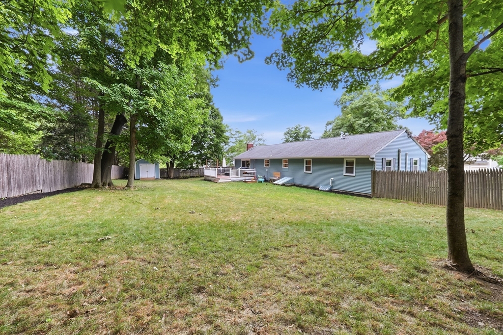 74 Framingham Road Marlborough, MA 01752 - Photo 38 of 41