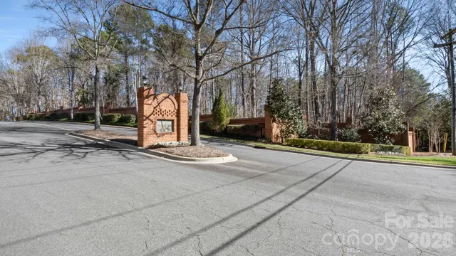 $599,000 | 3523 Kylemore Court, Charlotte, NC 28210