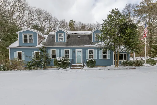$725,000 | 16 Michael Road, Pocasset, MA 02559