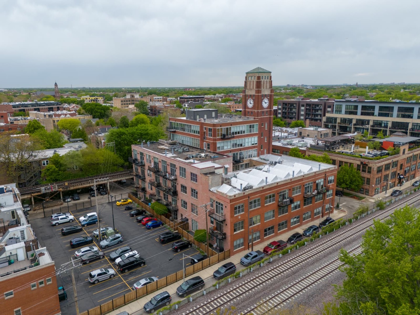 1801 West Larchmont Avenue, Unit 305 Chicago, IL 60613 - Photo 34 of 36
