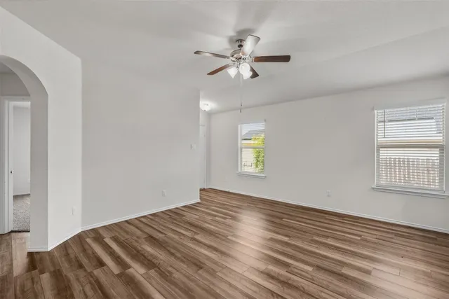 $279,000 | 103 Reagor Drive, Taylor, TX 76574