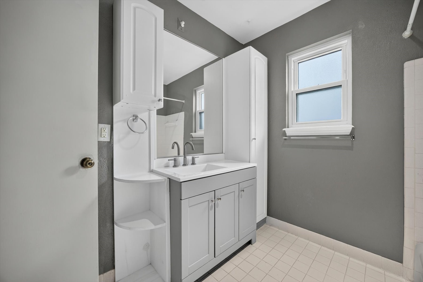 836 Wax Myrtle Lane Houston, TX 77079 - Photo 13 of 17