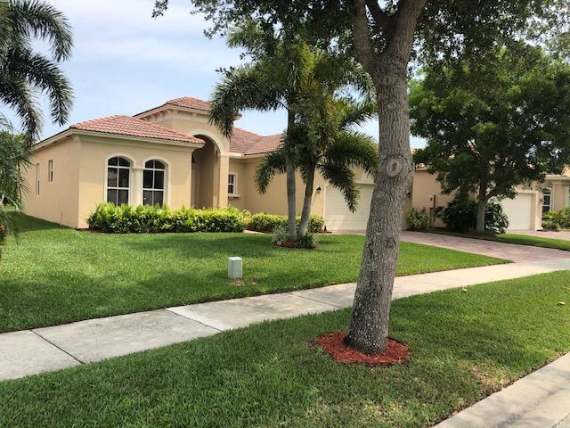 5809 Spanish River Road Fort Pierce, FL 34951 - Photo 2 of 19 frente_IMG_1561