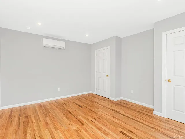 $3,900 | 155 Warburton Avenue, Unit 2, Yonkers, NY 10701