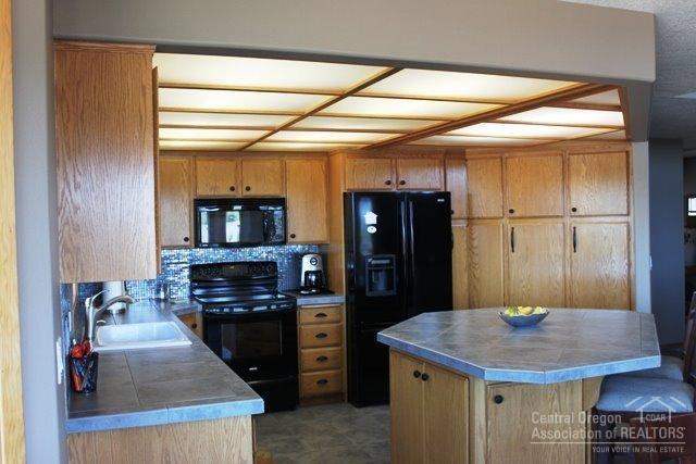 3175 Northeast Yellowpine Road Prineville, OR 97754 - Photo 9 of 20 Additional Photo