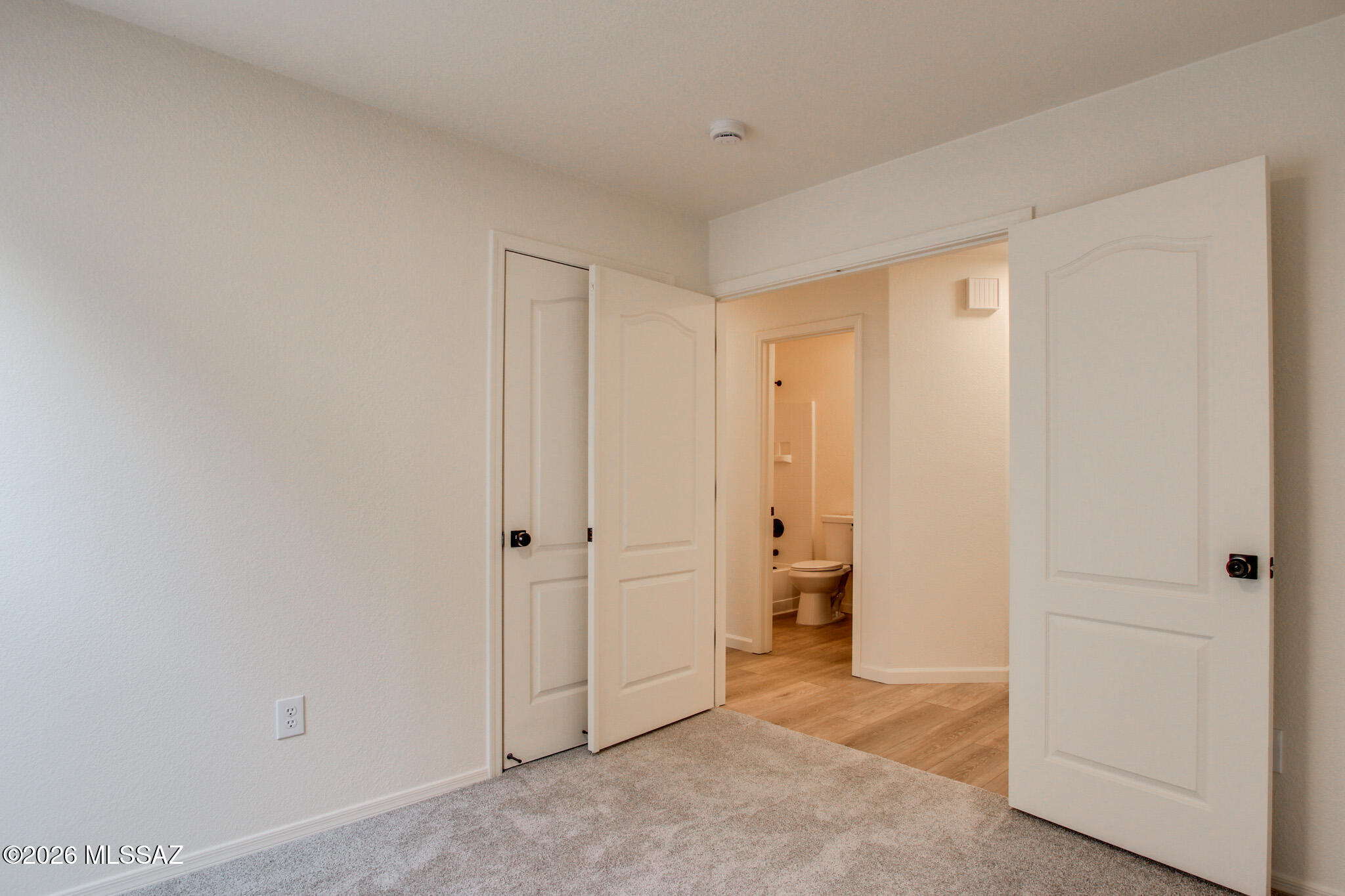 9410 East Grapevine Spring Place Tucson, AZ 85710 - Photo 17 of 37 photo-20137