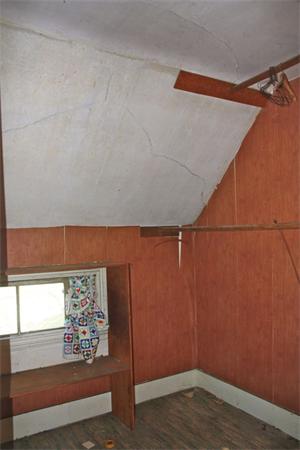 189 Highland Road Tiverton, RI 02878 - Photo 25 of 25 a view of entryway