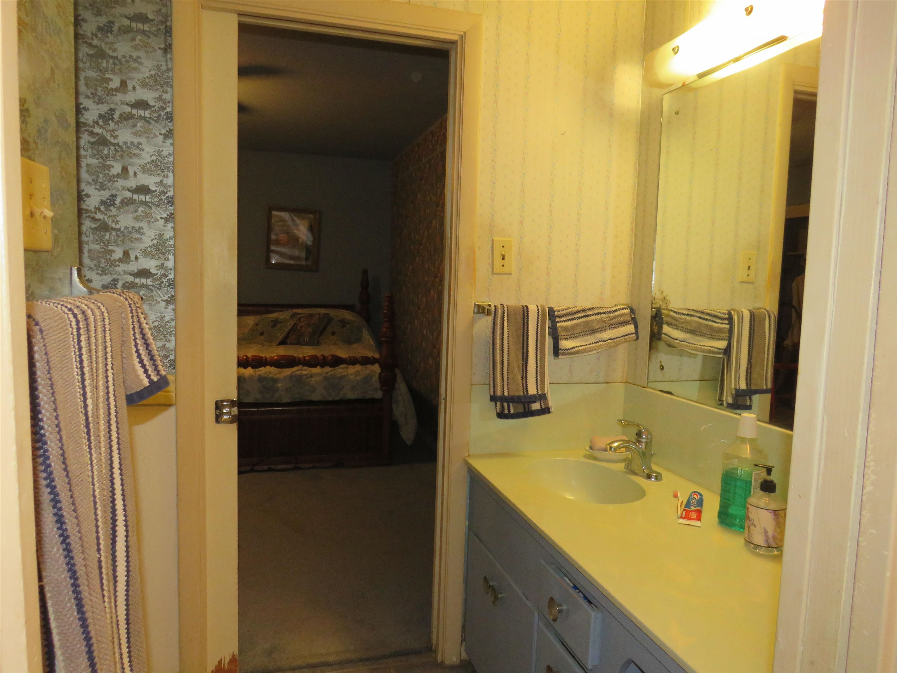 110 West Lakecrest Drive Bluffton, TX 78607 - Photo 26 of 45