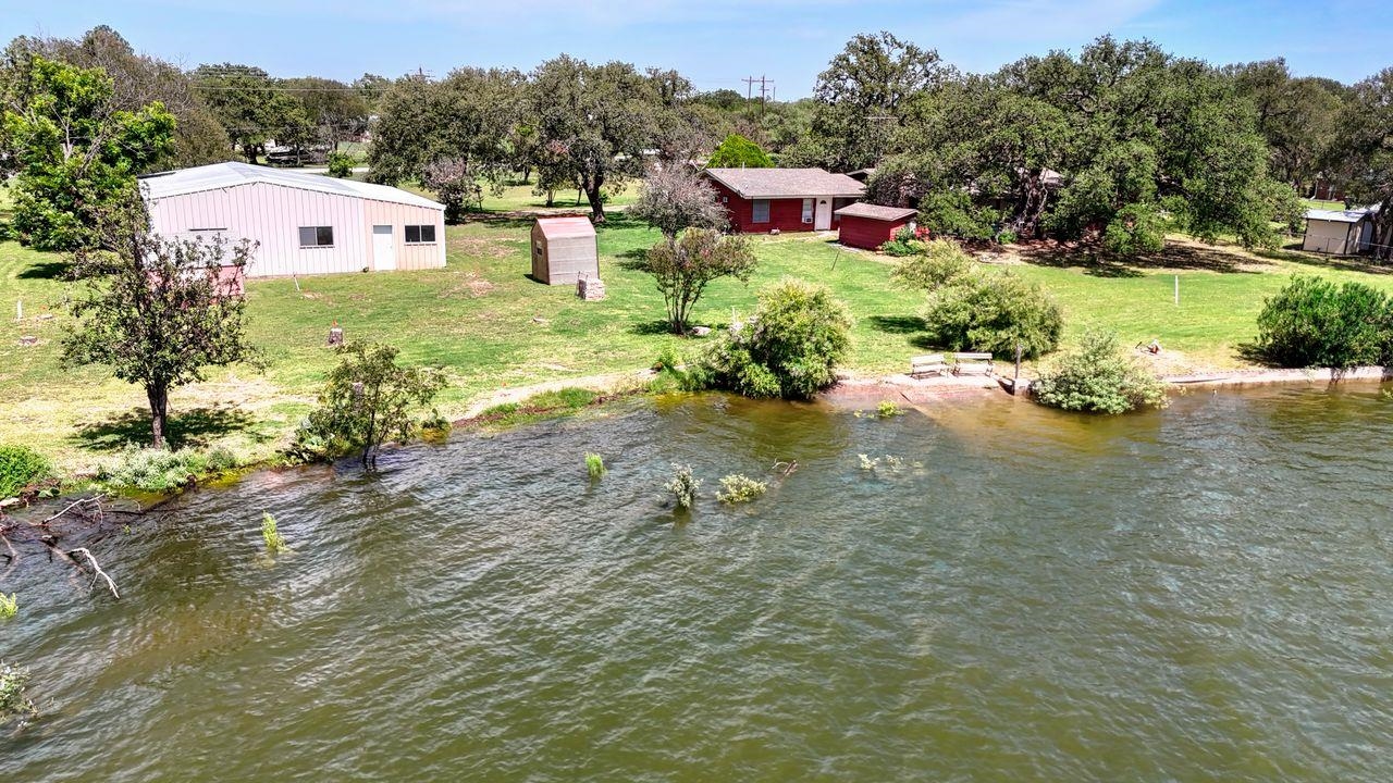 110 West Lakecrest Drive Bluffton, TX 78607 - Photo 40 of 45