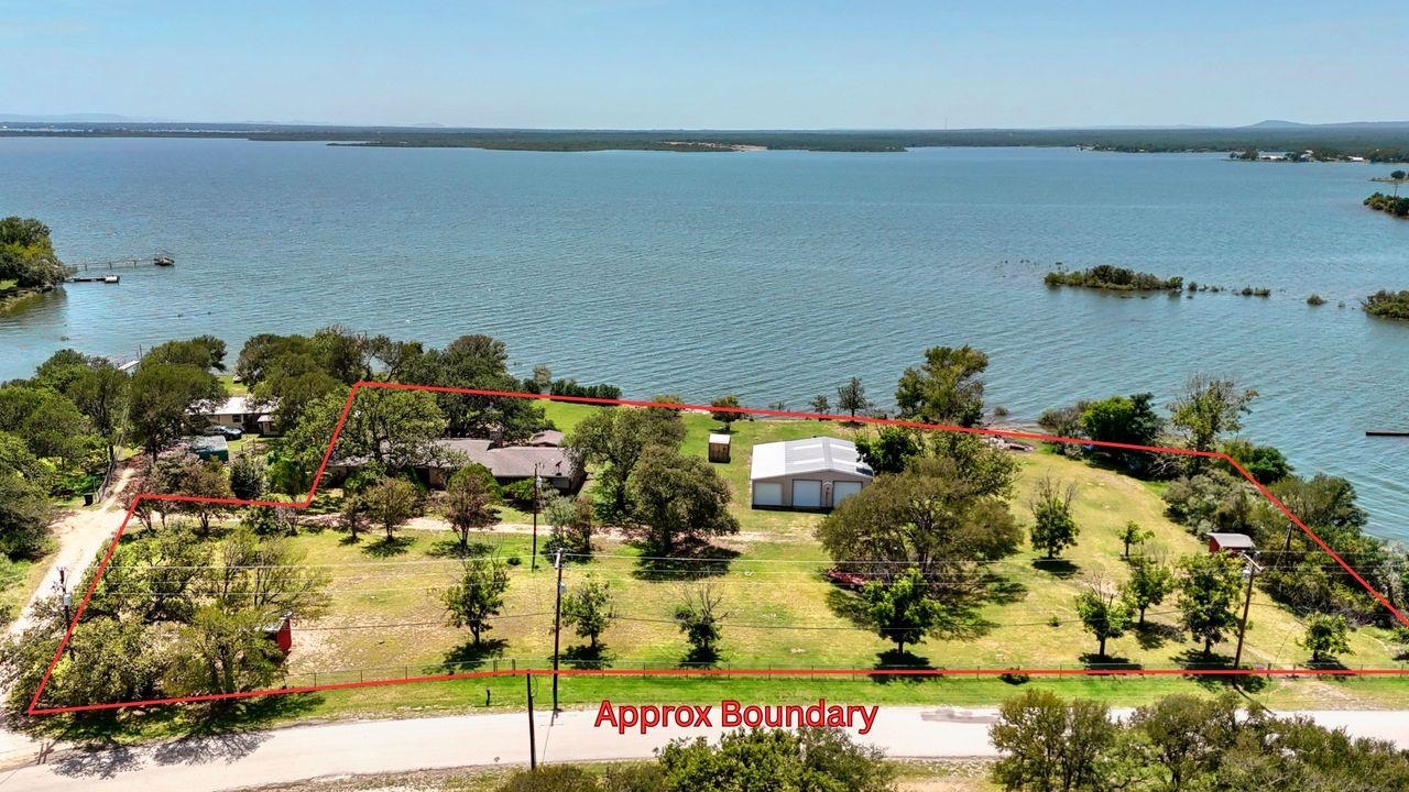 110 West Lakecrest Drive Bluffton, TX 78607 - Photo 44 of 45
