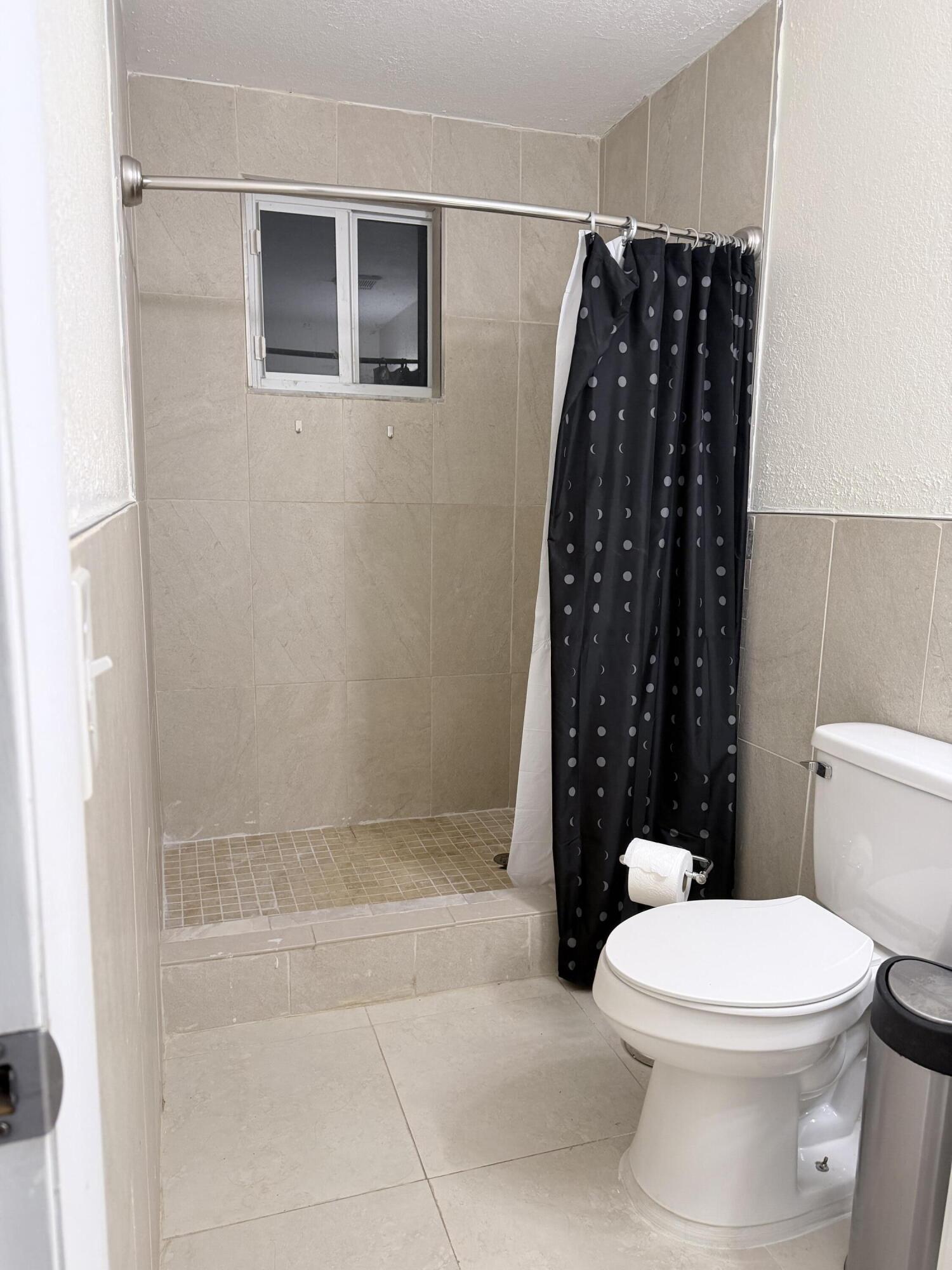 2000 Southwest 95th Terrace Miramar, FL 33025 - Photo 19 of 31 IMG_0245