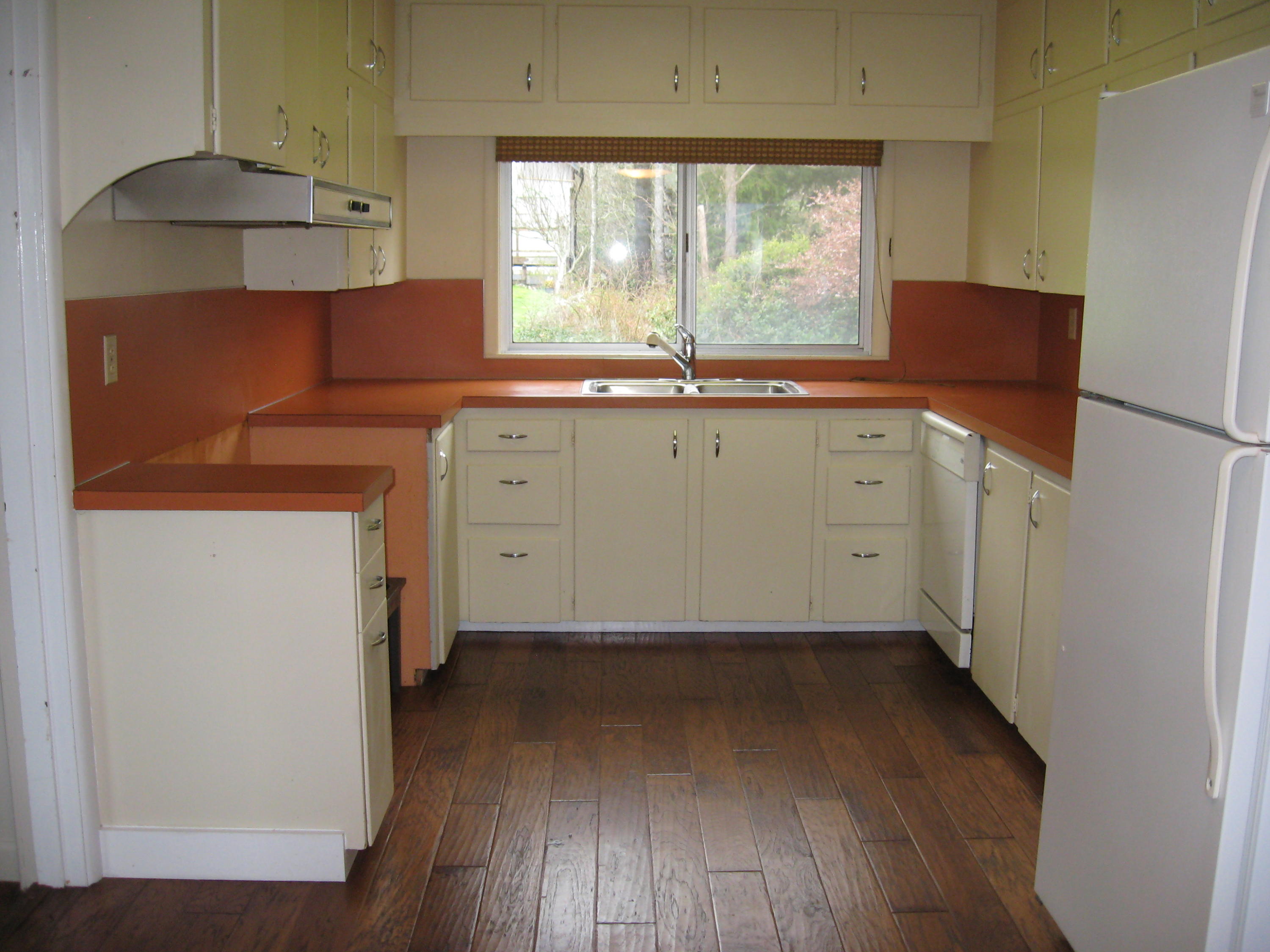 506 3rd Street Garibaldi, OR 97118 - Photo 16 of 30 Kitchen