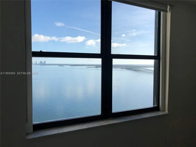 $560,000 | 2333 Brickell Avenue, Unit 2609, Miami, FL 33129