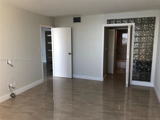 $560,000 | 2333 Brickell Avenue, Unit 2609, Miami, FL 33129