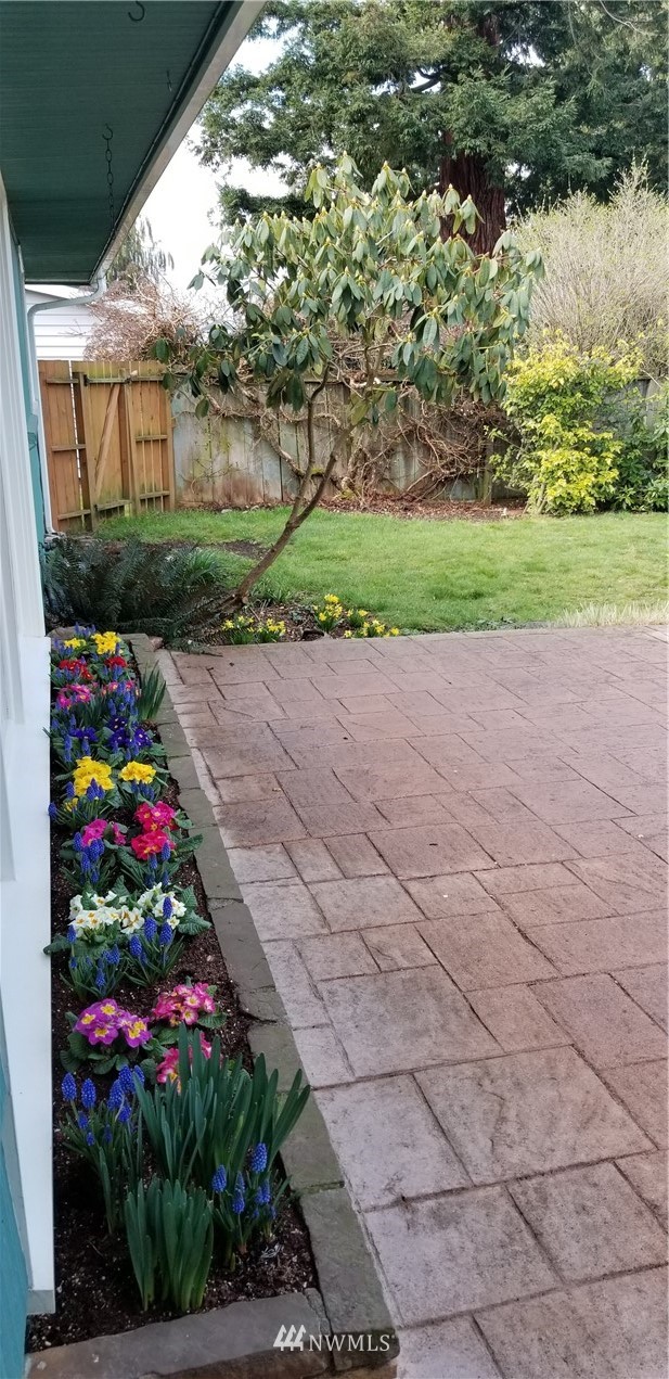 853 Daley Street Edmonds, WA 98020 - Photo 8 of 17 Gallery Image 8