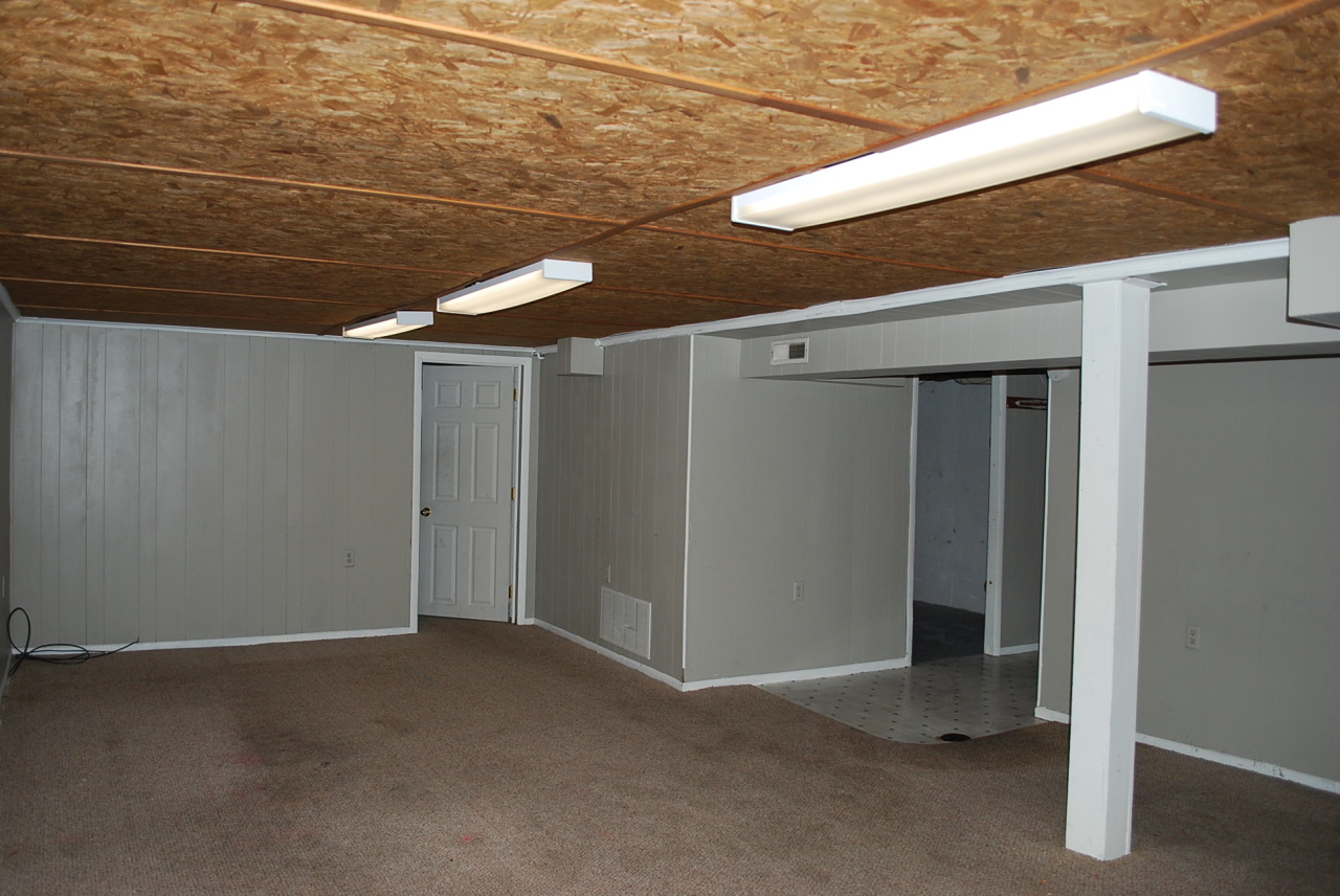 5321 Palm Valley Road Roanoke, VA 24019 - Photo 23 of 43 Family Room