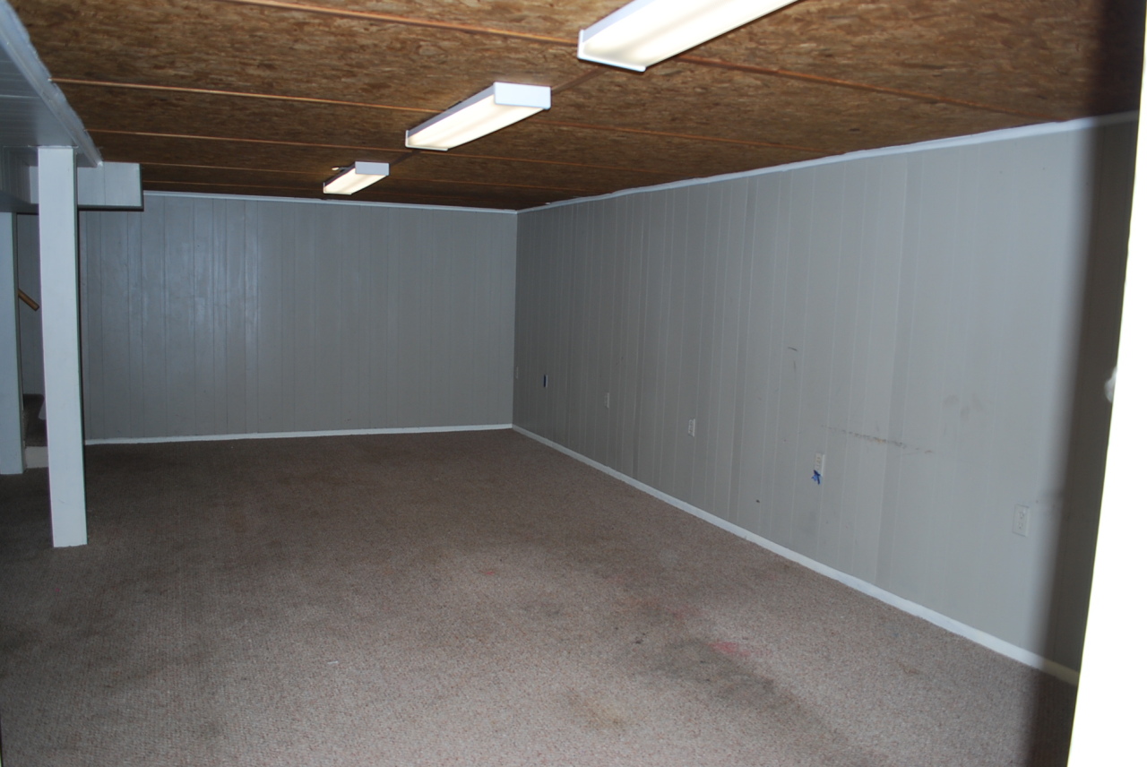 5321 Palm Valley Road Roanoke, VA 24019 - Photo 26 of 43 Family Room