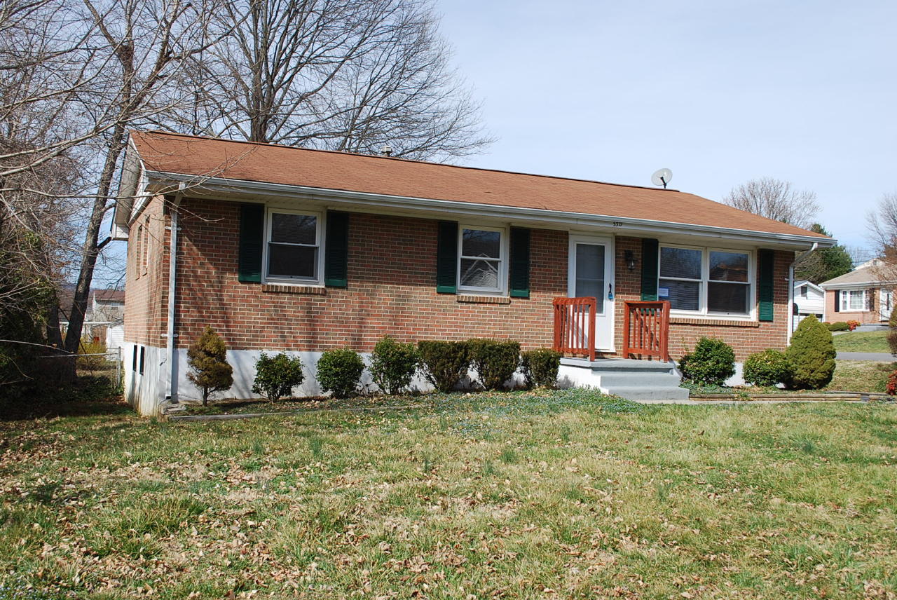 5321 Palm Valley Road Roanoke, VA 24019 - Photo 43 of 43 Front View