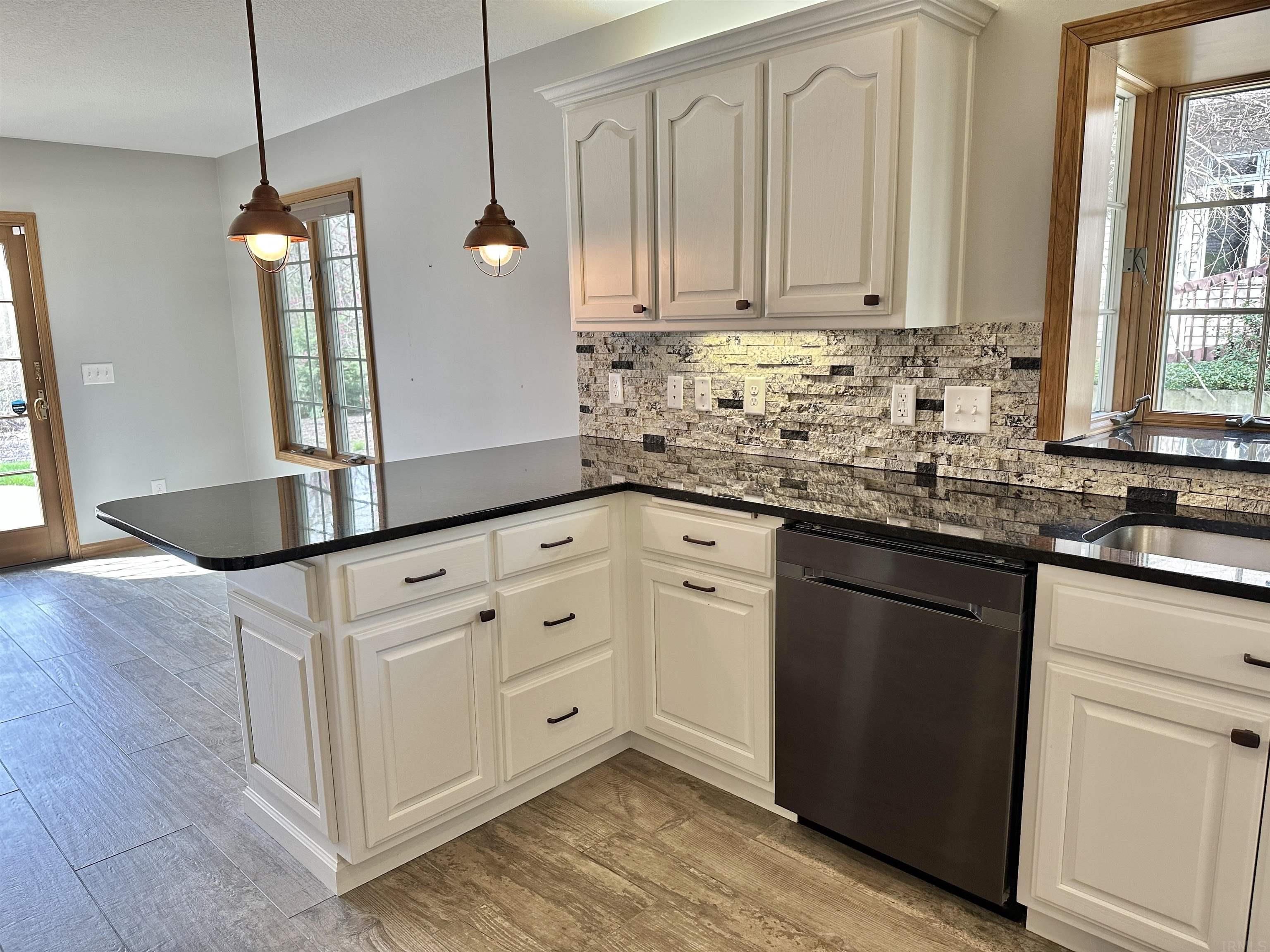 7331 Inverness Cmns Fort Wayne, IN 46804 - Photo 13 of 36 Gallery Image 13