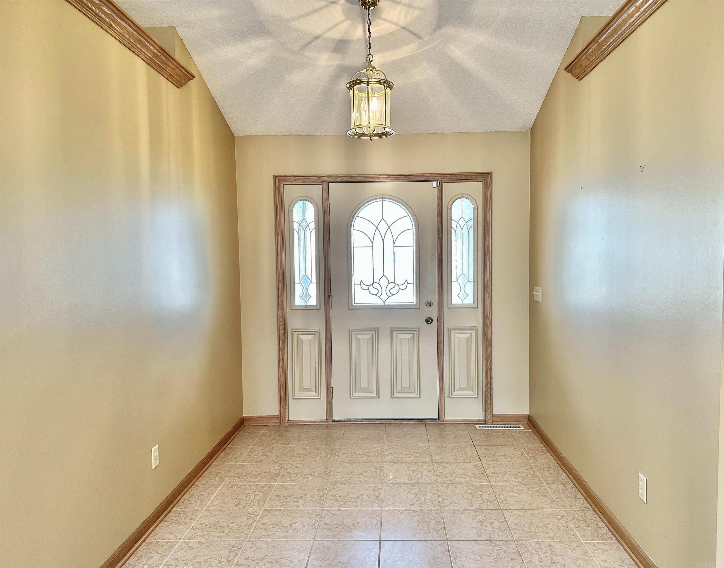7331 Inverness Cmns Fort Wayne, IN 46804 - Photo 6 of 36 Gallery Image 6