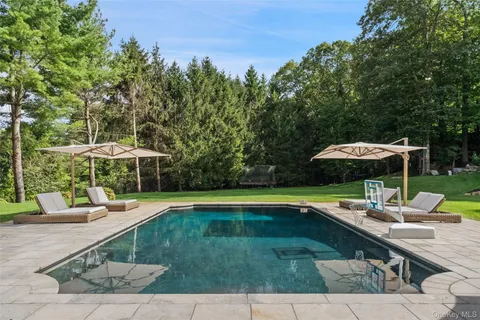 $6,250,000 | 9 Terrace Circle, Armonk, NY 10504