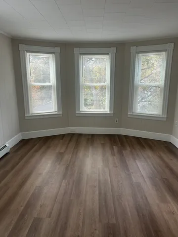 $1,800 | 17 Abington Street, Unit 2, Worcester, MA 01603