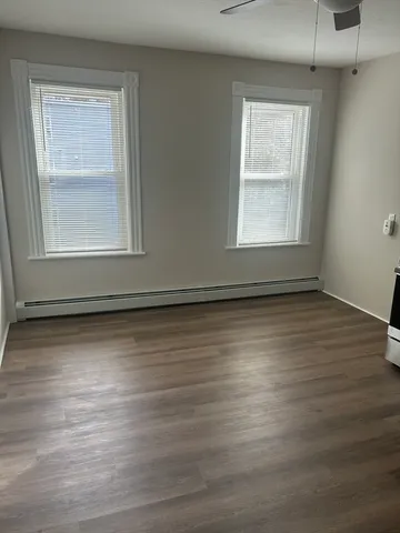 $1,800 | 17 Abington Street, Unit 2, Worcester, MA 01603