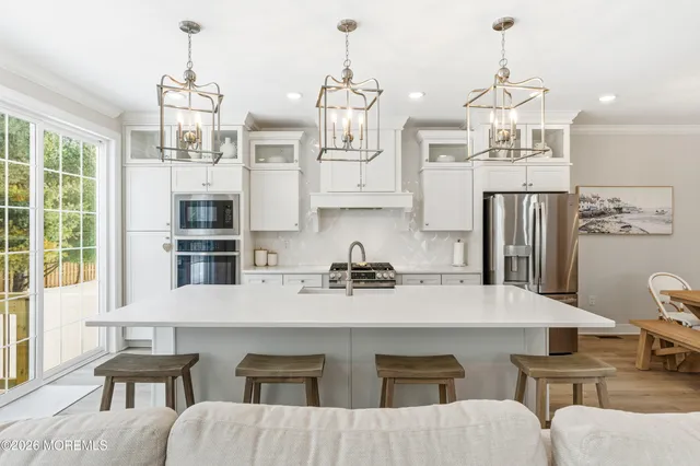 $899,900 | 4052 Heron Drive, Farmingdale, NJ 07727