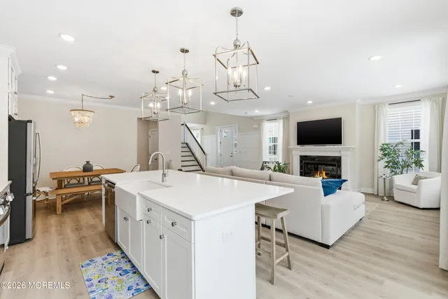 $899,900 | 4052 Heron Drive, Farmingdale, NJ 07727