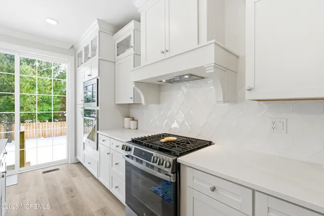 $899,900 | 4052 Heron Drive, Farmingdale, NJ 07727