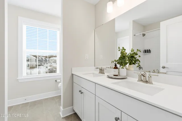 $899,900 | 4052 Heron Drive, Farmingdale, NJ 07727