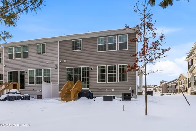 $899,900 | 4052 Heron Drive, Farmingdale, NJ 07727