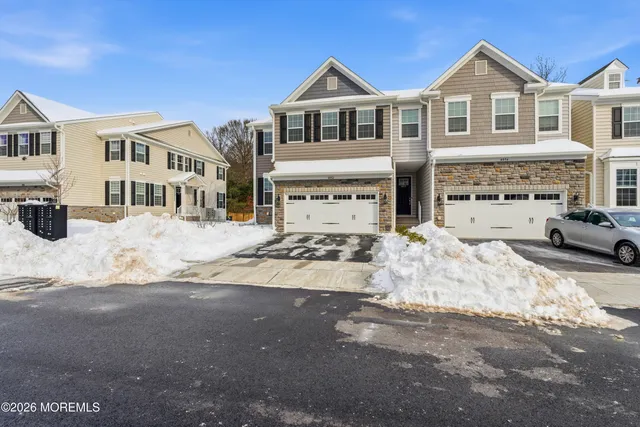 $899,900 | 4052 Heron Drive, Farmingdale, NJ 07727