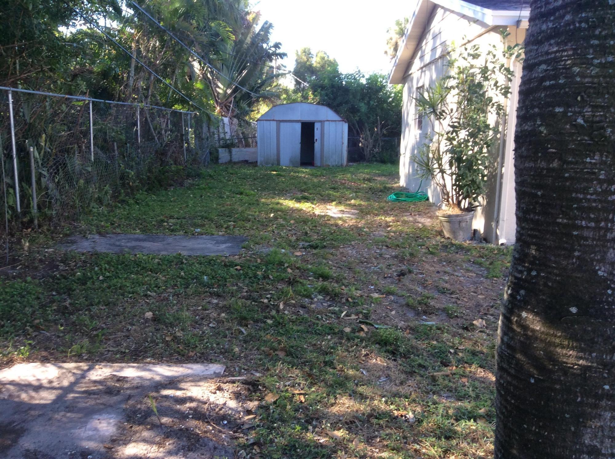 1140 Cheryl Road Haverhill, FL 33417 - Photo 15 of 19 IMG_1242