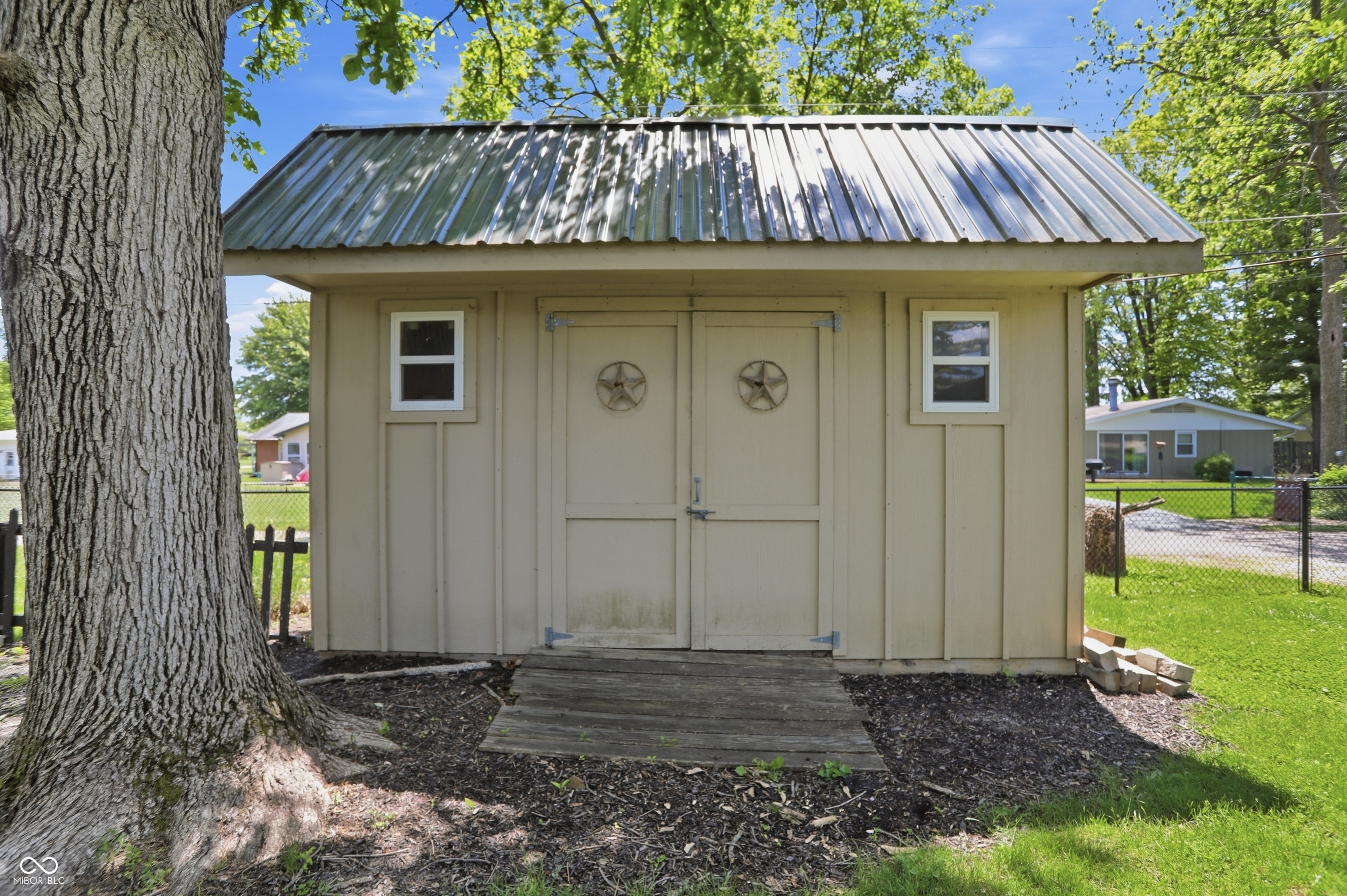 211 West McKenzie Road Greenfield, IN 46140 - Photo 5 of 34 Gallery Image 5