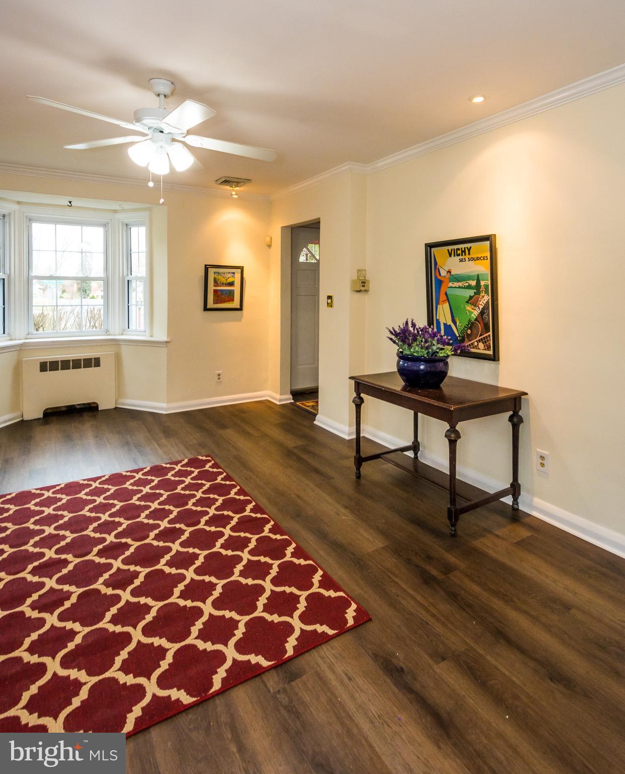 736 Warwick Road Baltimore, MD 21229 - Photo 12 of 54 Super designer space