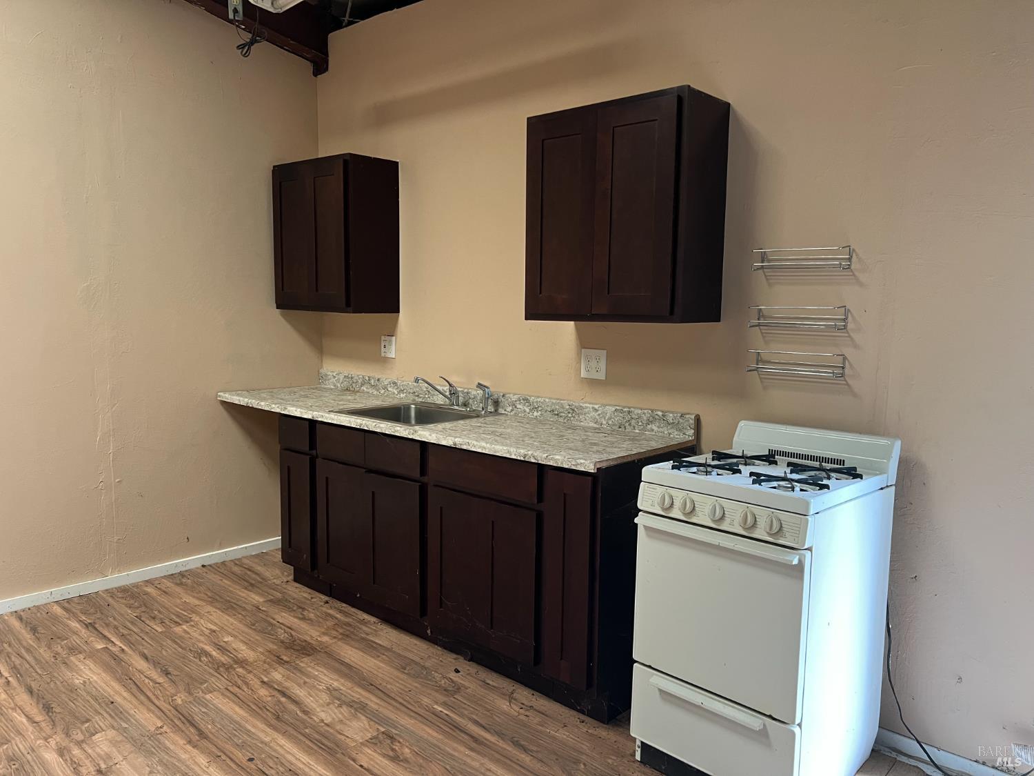 4000 Ridgewood Road Willits, CA 95490 - Photo 42 of 42 a kitchen with a stove and a microwave