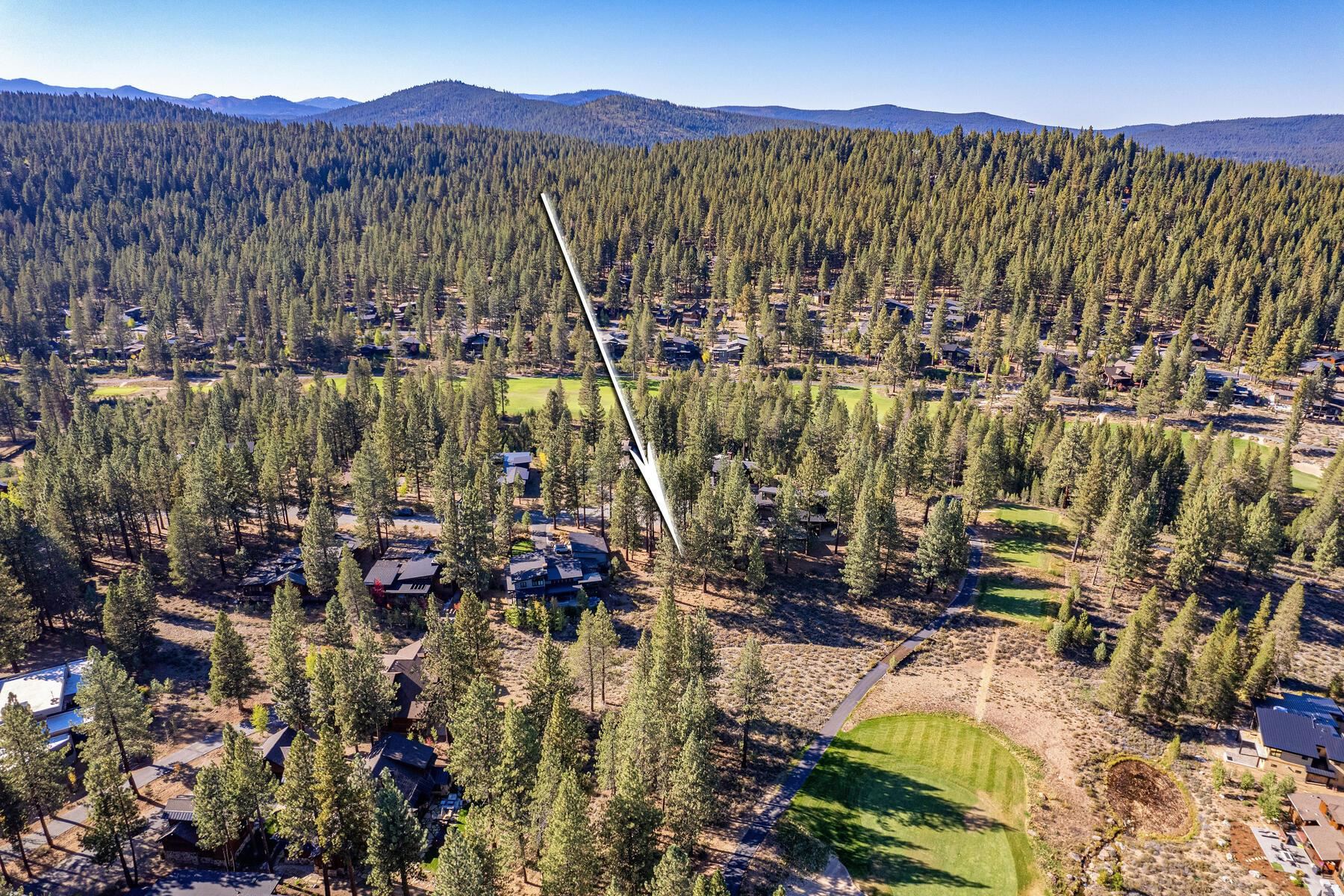 11133 Meek Court Truckee, CA 96161 - Photo 18 of 28 a view of a city with mountains in the background