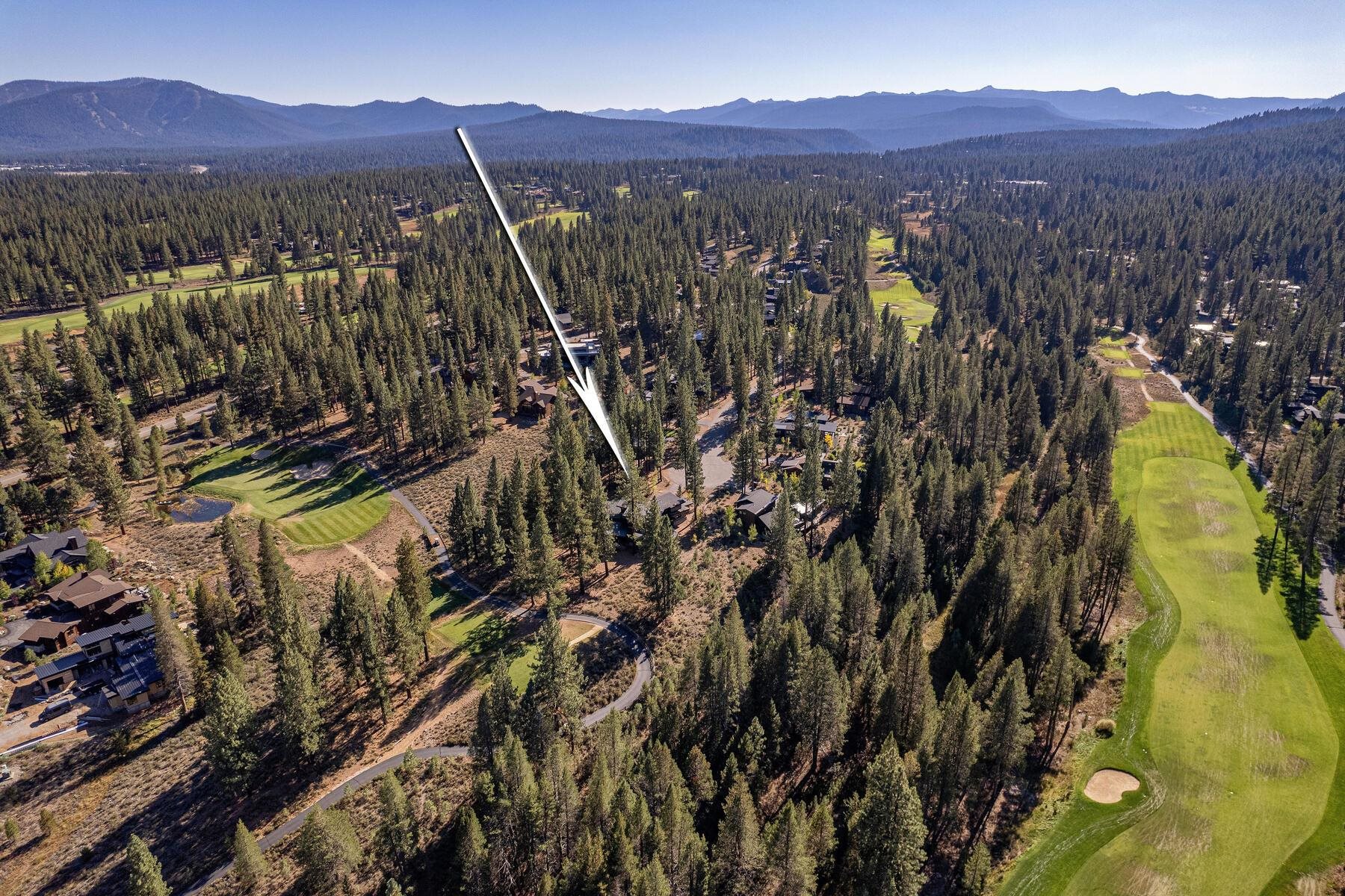 11133 Meek Court Truckee, CA 96161 - Photo 20 of 28 a view of a city with mountains in the background