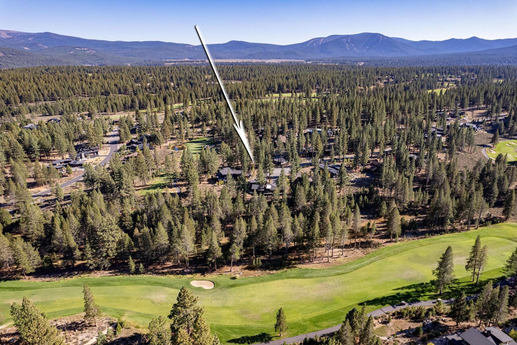 11133 Meek Court Truckee, CA 96161 - Photo 21 of 28 a view of a city with mountains in the background